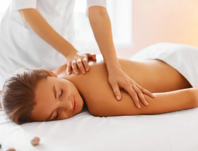 massage bien être et soins énergétiques-Auvergne Kota-hébergement insolite-séjour-week-end famille-cabane en bois-détente-loisirs-écotourisme-tourisme-kota finlandais-Vichy-Brugheas-Bellerive sur allier-Auvergne